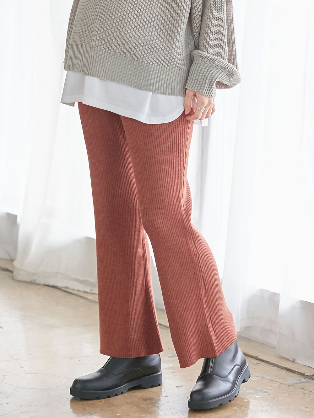 Rosemadame（ローズマダム）リブニットフレアパンツ マタニティ・産後 マタニティ パンツ・サロペット(品番：10024)  ｜マタニティウェア・授乳服通販｜ エンジェリーベ 公式