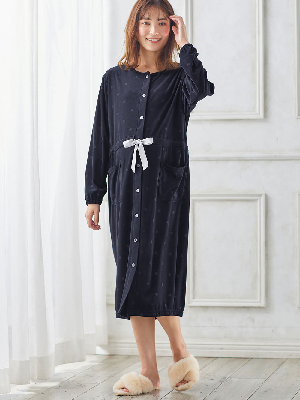 マタニティ パジャマ・ルームウェア|ベロアニットシームレスネグリジェ　マタニティ・授乳パジャマ|ドットエンボスネイビー