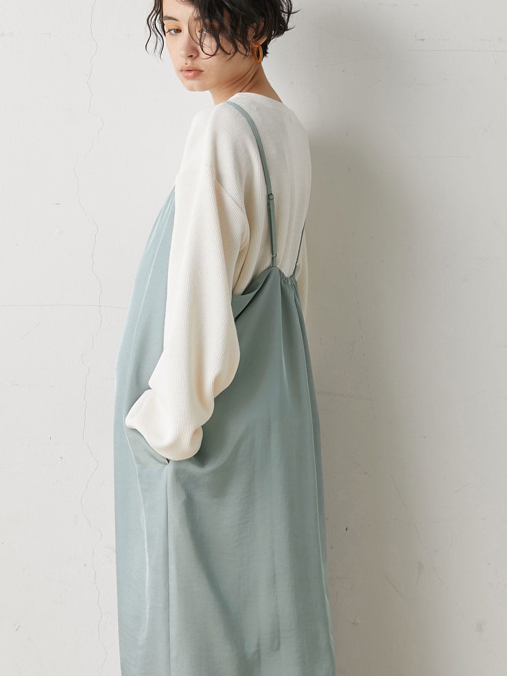 マタニティ ワンピース|【セット】サテンツイルキャミ ワンピース＆ニットソープルオーバー　マタニティ・授乳服【出産後も長く使える】|グレイッシュブルー