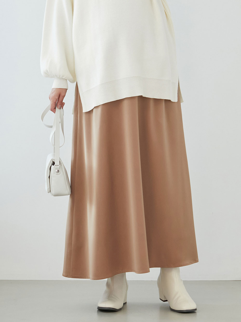 マタニティ スカート|【あったか～い。冬支度セール対象】サテンセミフレアロングスカートマタニティ・産後対応【出産後も長く使える】|ペールブラウン
