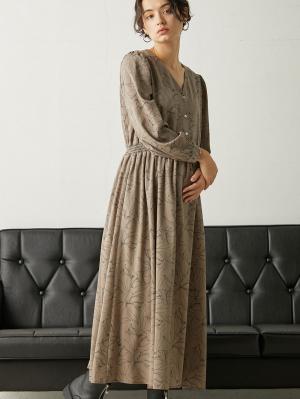 人気完売品★ 【産前・産後対応】マタニティ／シャーリングVワンピース★ LEPSIM 【産前・産後対応】マタニティ/シャーリングV ワンピース