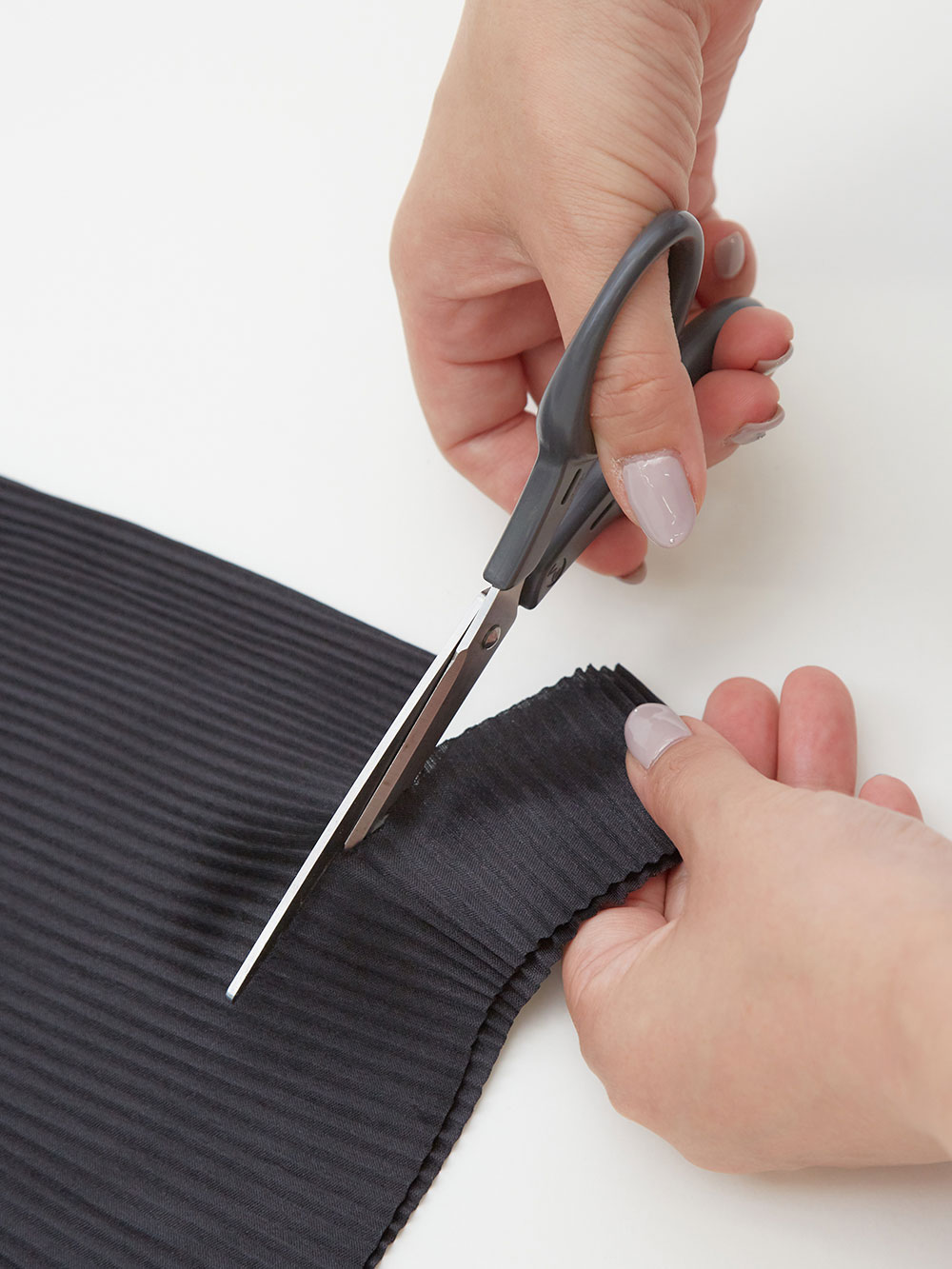 マタニティ スカート|フリーカットできるサテンプリーツタイトスカート　マタニティ・産後【出産後も長く使える】