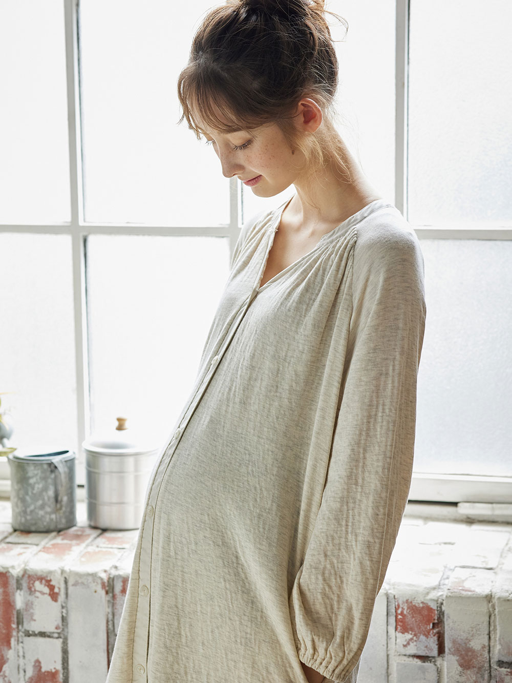 接結ガーゼスリットネック前開きワンピース×産後も使えるレギンスパジャマ マタニティ・授乳パジャマ マタニティ パジャマ・ルームウェア(品番：10110)  ｜マタニティウェア・授乳服通販｜ エンジェリーベ 公式