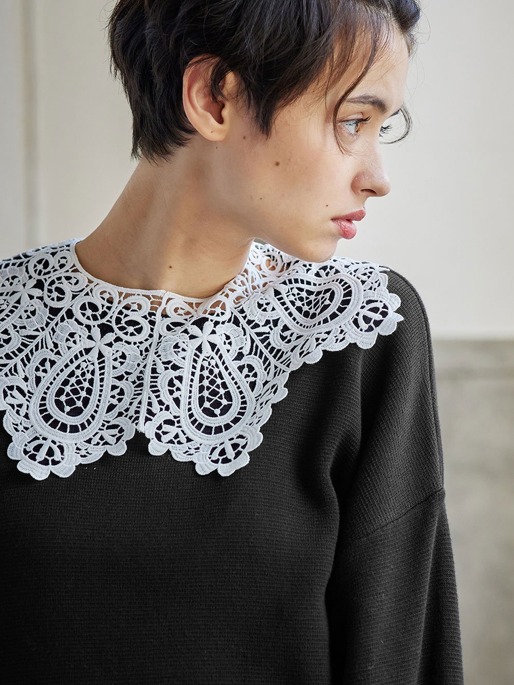 マタニティ トップス|ain（アイン）レース衿付きニットチュニック　マタニティ・授乳服【出産後も長く使える】