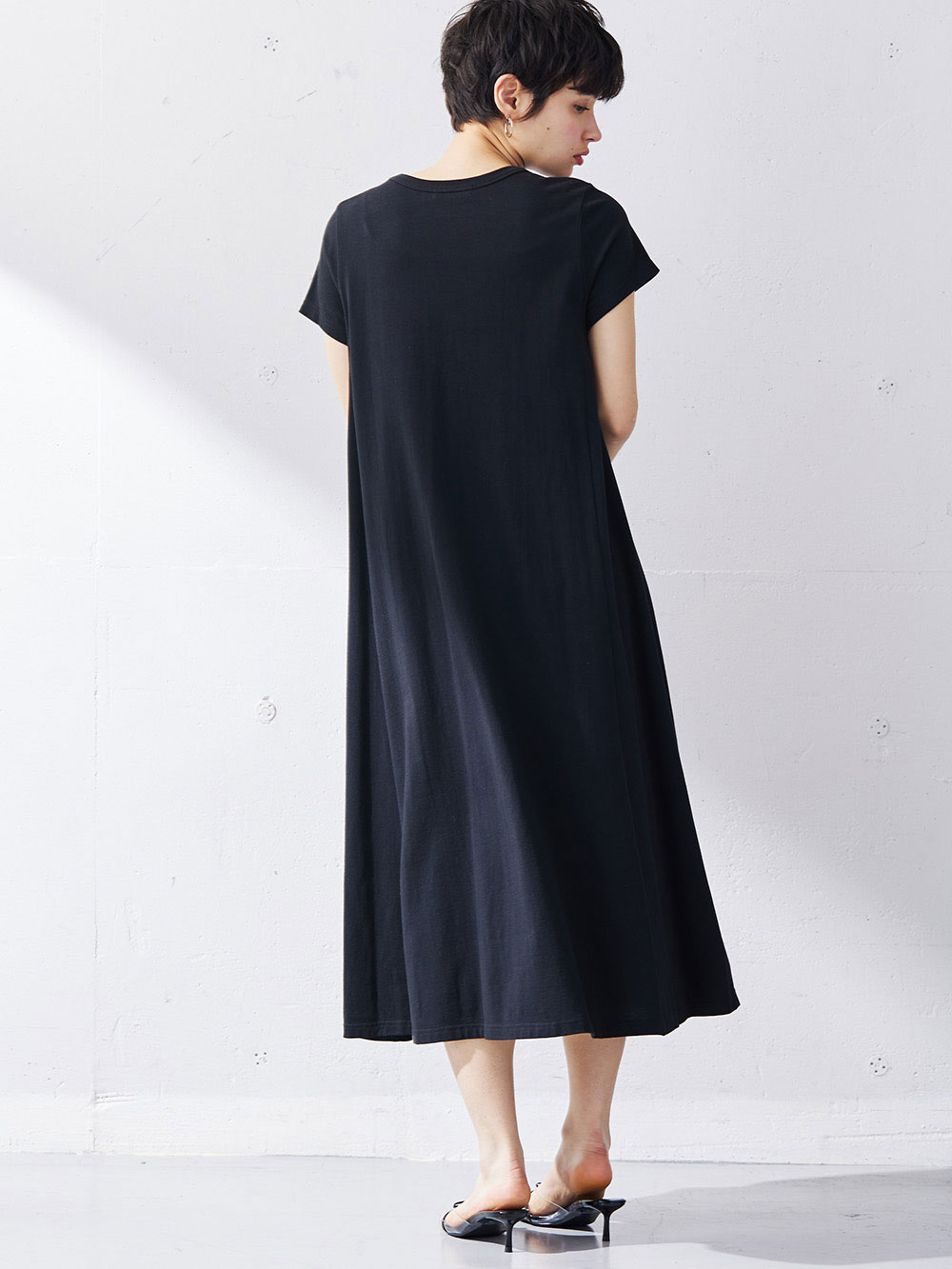 市場 マタニティ ワンピース スマホが入るポケット ロングワンピース 授乳しやすい 授乳服 らくちん Aライン半袖ワンピース レギュラー丈