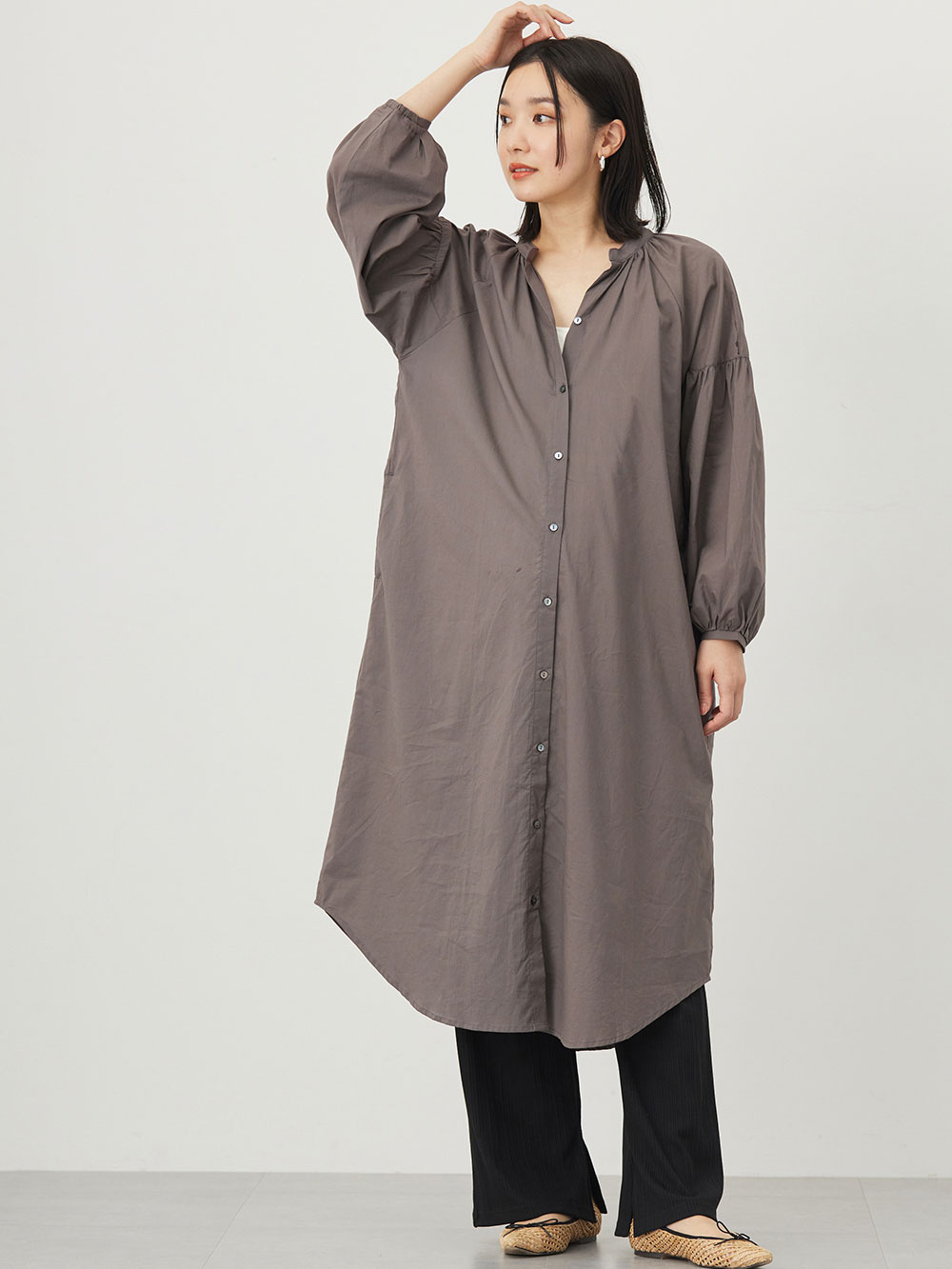 マタニティ ワンピース|コットンローン２WAYボリュームスリーブワンピース　マタニティ・授乳服【出産後も長く使える】|チャコール