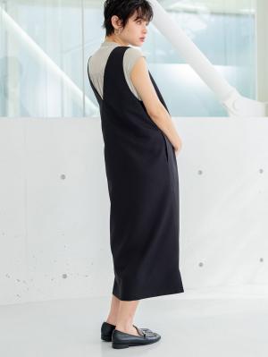 マタニティ ワンピース|Vネックロングジャンパースカート　マタニティ・授乳服【出産後も長く使える】|ブラック