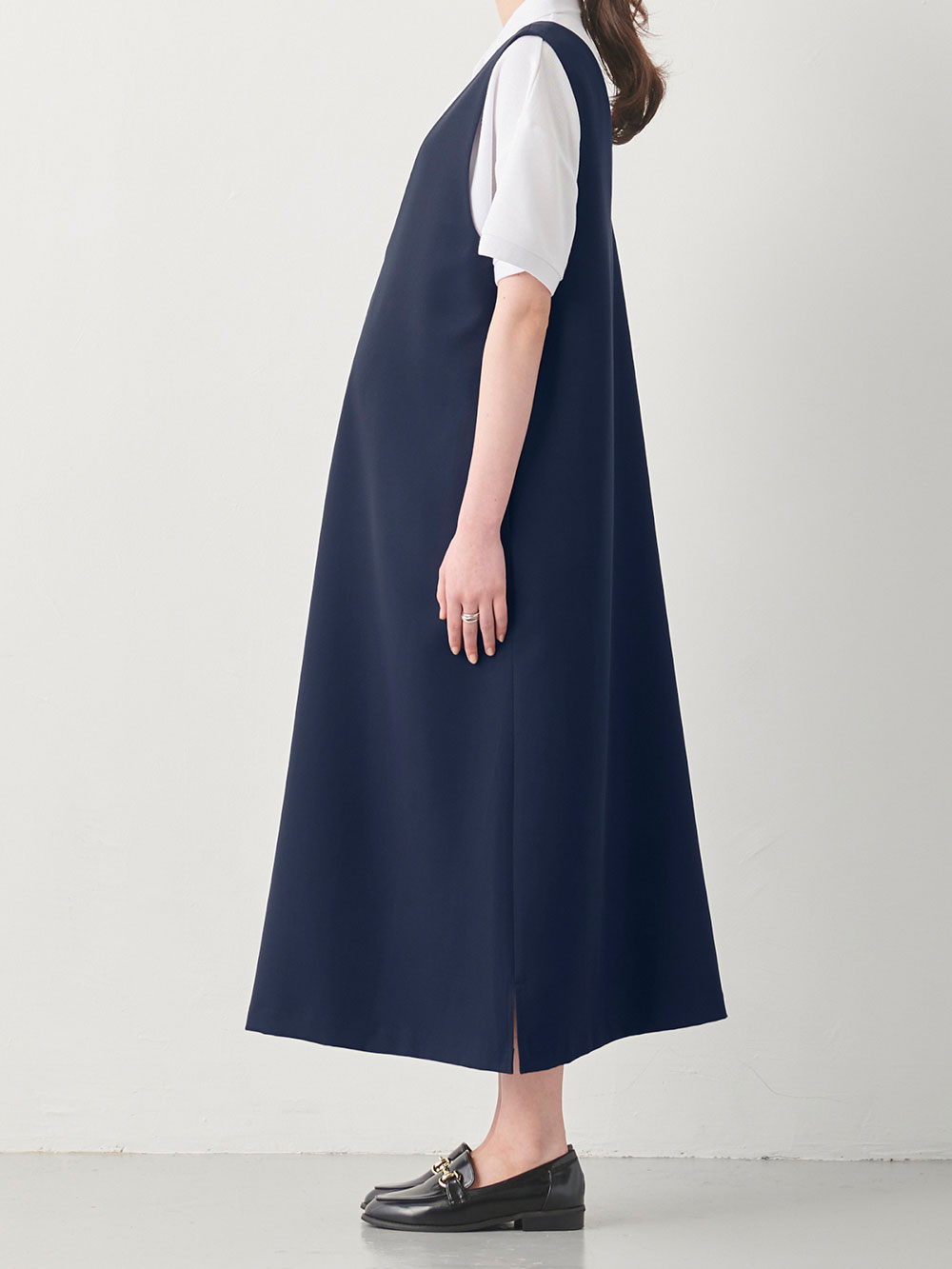 マタニティ オフィス 通勤服 | 【出産後も長く使える】Vネックロングジャンパースカート マタニティ・授乳服 ｜マタニティウェア・授乳服通販｜  エンジェリーベ 公式