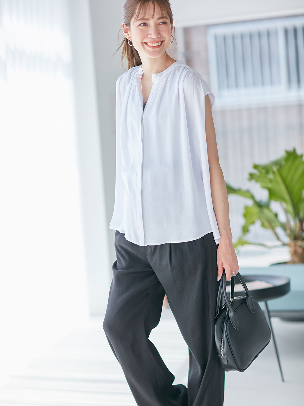 マタニティ トップス|ヴィンテージサテンギャザートップス　マタニティ・授乳服【出産後も長く使える】|ホワイト