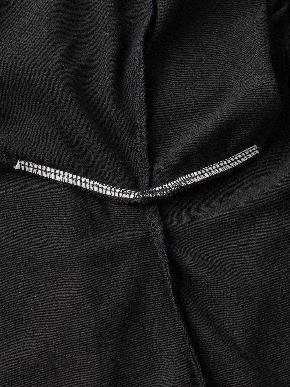 マタニティ トップス|ain（アイン）汗染み防止　ポケット付きゆるT　マタニティ・授乳服【出産後も長く使える】