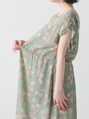 マタニティ ワンピース|フレンチスリーブフラワープリントワンピース マタニティ・授乳服【出産後も長く使える】