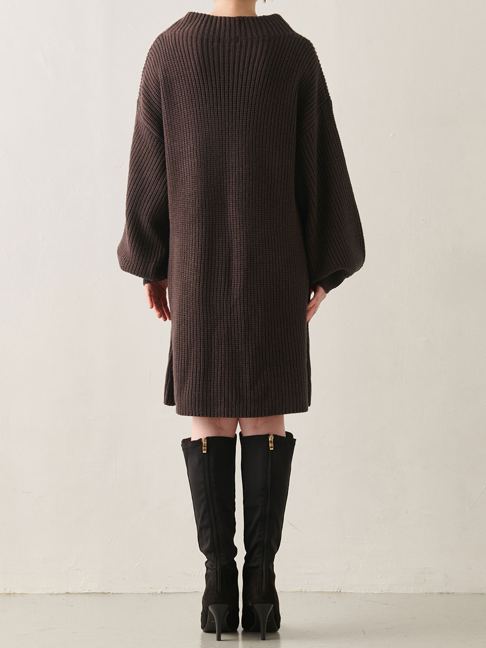 マタニティ ワンピース | 【出産後も長く使える】a.i.n（アイン）アクリルニット片畦編みチュニックワンピ マタニティ・産後授乳服 ｜マタニティ ウェア・授乳服通販｜ エンジェリーベ 公式