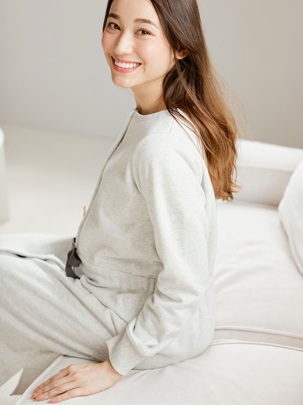 マタニティ パジャマ・ルームウェア|裏毛裏起毛ウエスト切替ワンピース&産後も使えるレギンスパジャマ　　マタニティ・授乳パジャマ【出産後も長く使える】|オートミール