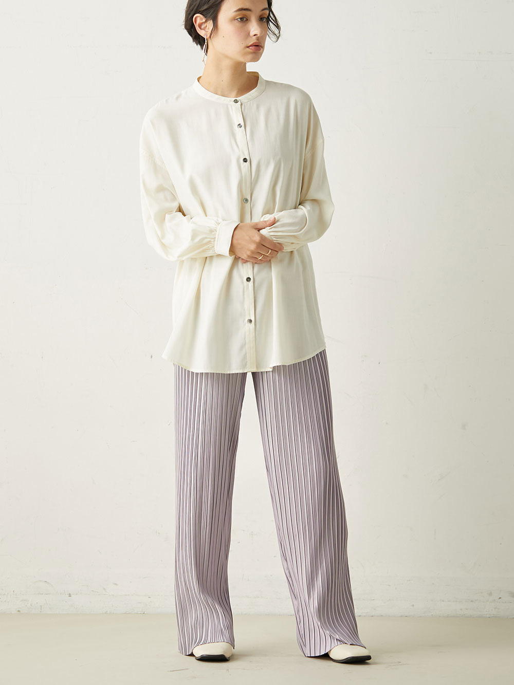 マタニティ パンツ|裾が床につかないフリーカットできるランダムプリーツワイドパンツ　マタニティ・産後【出産後も長く使える】|ライトグレー