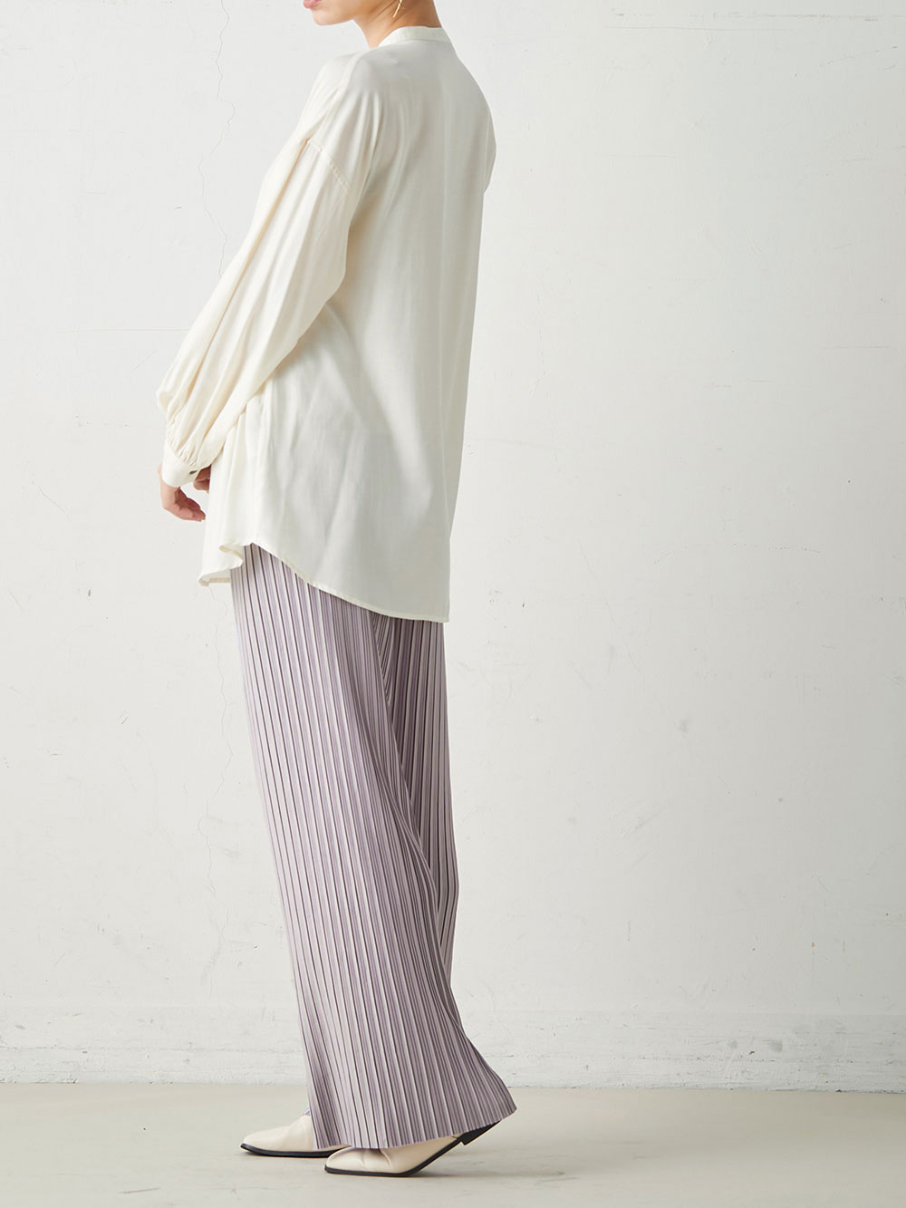 マタニティ パンツ|裾が床につかないフリーカットできるランダムプリーツワイドパンツ　マタニティ・産後【出産後も長く使える】|ライトグレー