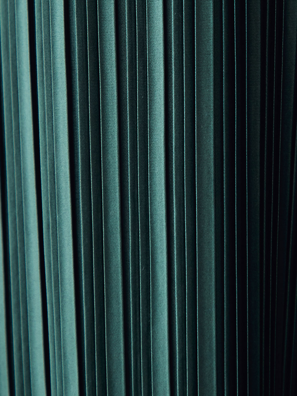 マタニティ パンツ|裾が床につかないフリーカットできるランダムプリーツワイドパンツ　マタニティ・産後【出産後も長く使える】