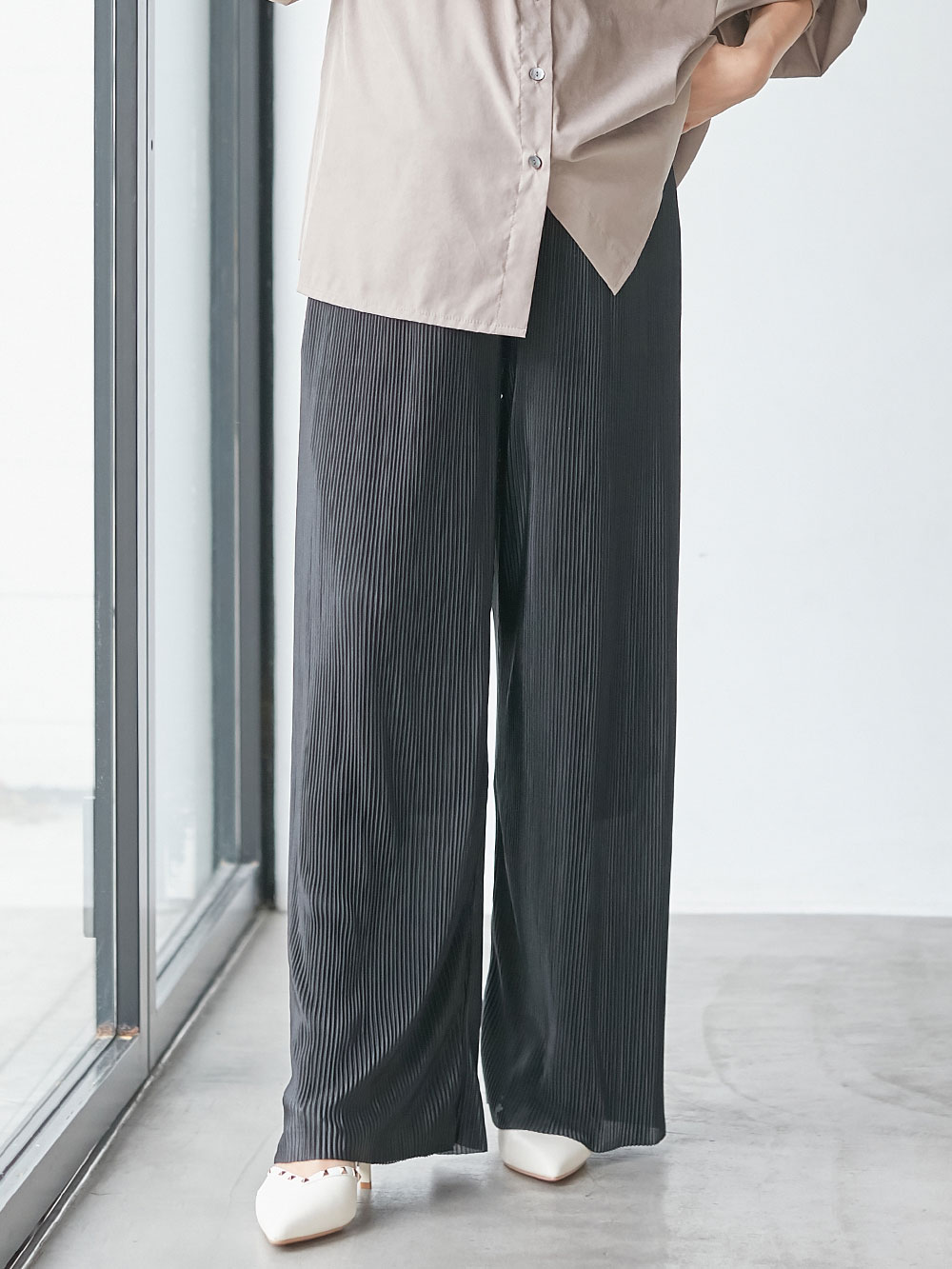 マタニティ パンツ|裾が床につかない機能付フリーカットできるプリーツパンツ マタニティ・産後【出産後も長く使える】|ブラック