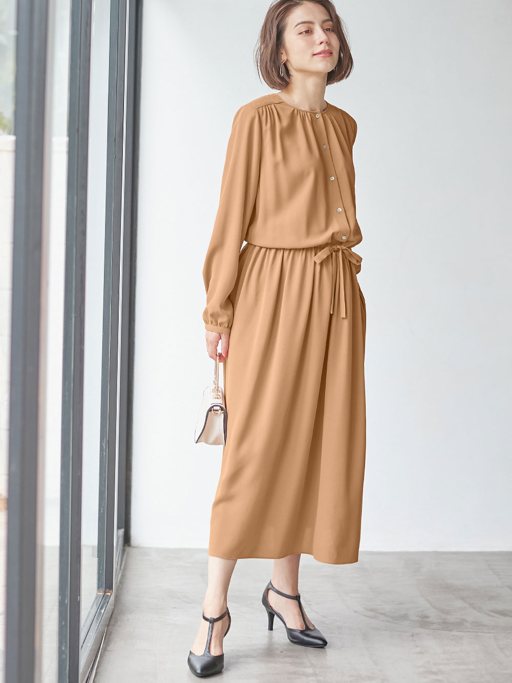 マタニティ ワンピース|ウエストドロストワンピース　マタニティ・産後【出産後も長く使える】|ベージュ