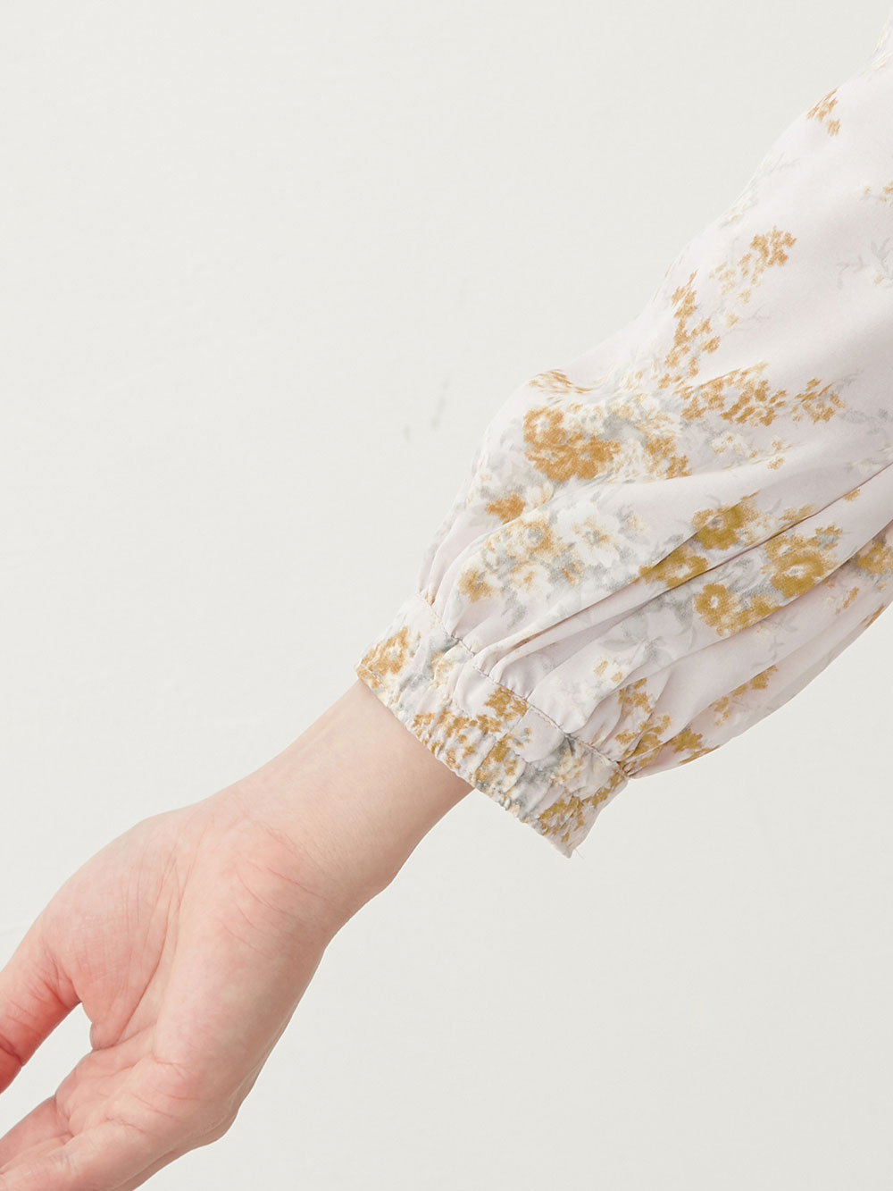 マタニティ ワンピース|ウエストドロストフラワープリントワンピース　マタニティ・産後【出産後も長く使える】