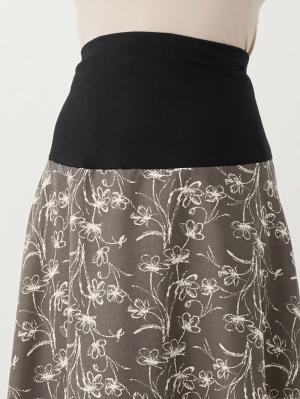 マタニティ スカート|フラワープリントフレアスカート　マタニティ・産後【出産後も長く使える】