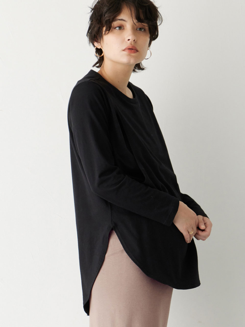 マタニティ トップス|カットソーシャツテールロンT マタニティ・産後【出産後も長く使える】|ブラック