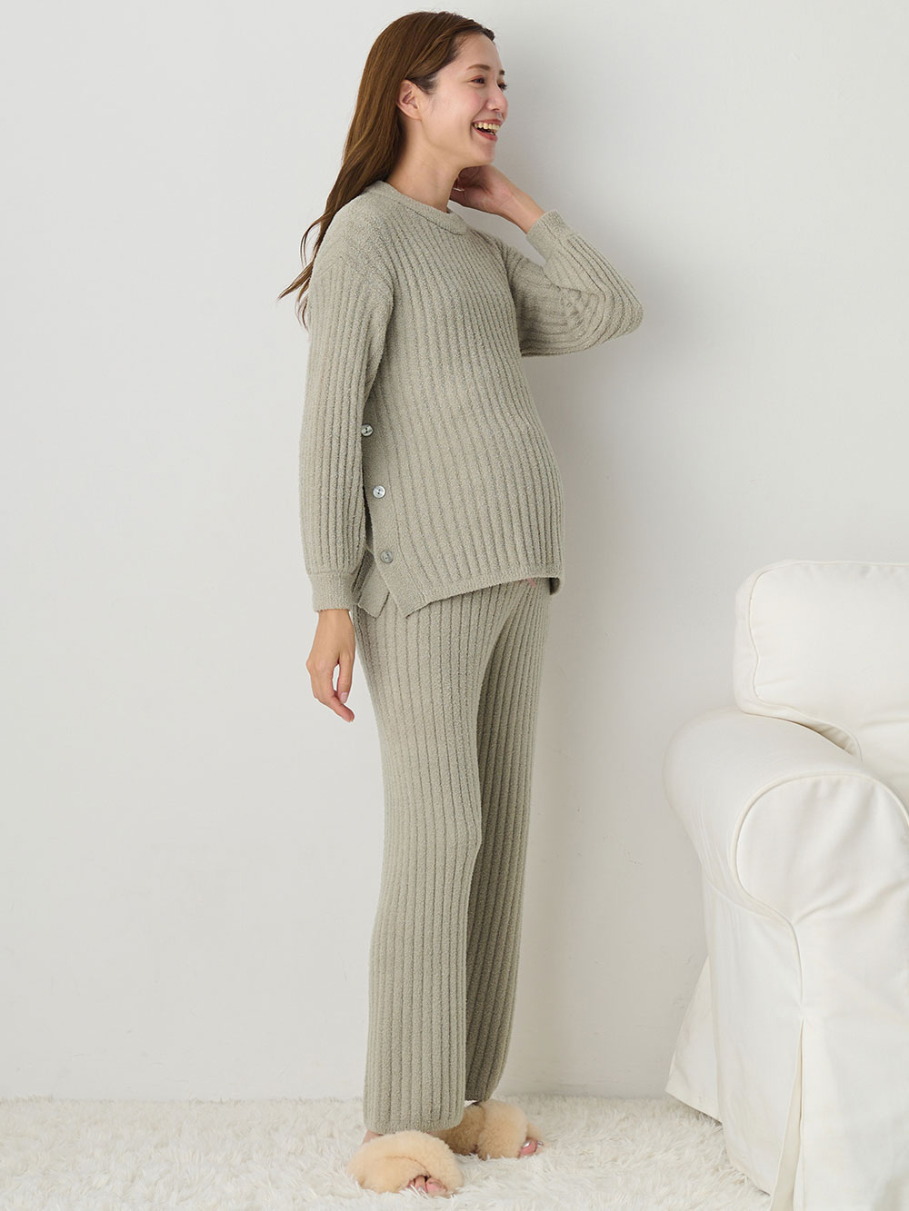 マタニティ トップス|やわらかニットサイドボタンプルオーバー　マタニティ・産後【出産後も長く使える】|カーキッシュベージュ