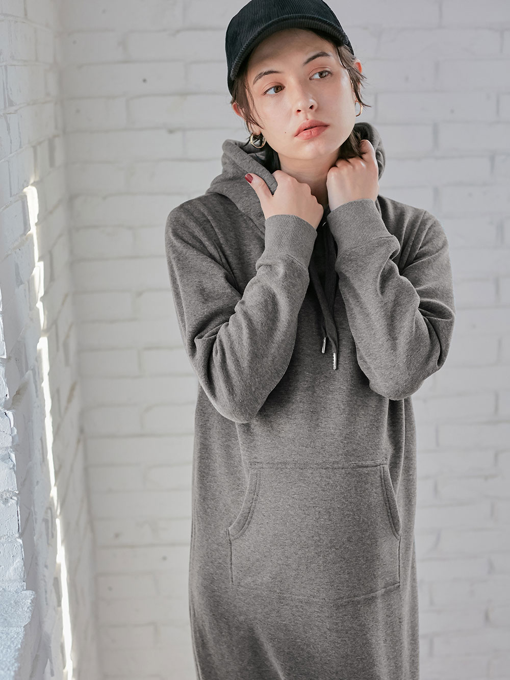 マタニティ ワンピース|【極暖】裏シャギーあったかパーカーマキシワンピース【出産後も長く使える】|杢チャコール