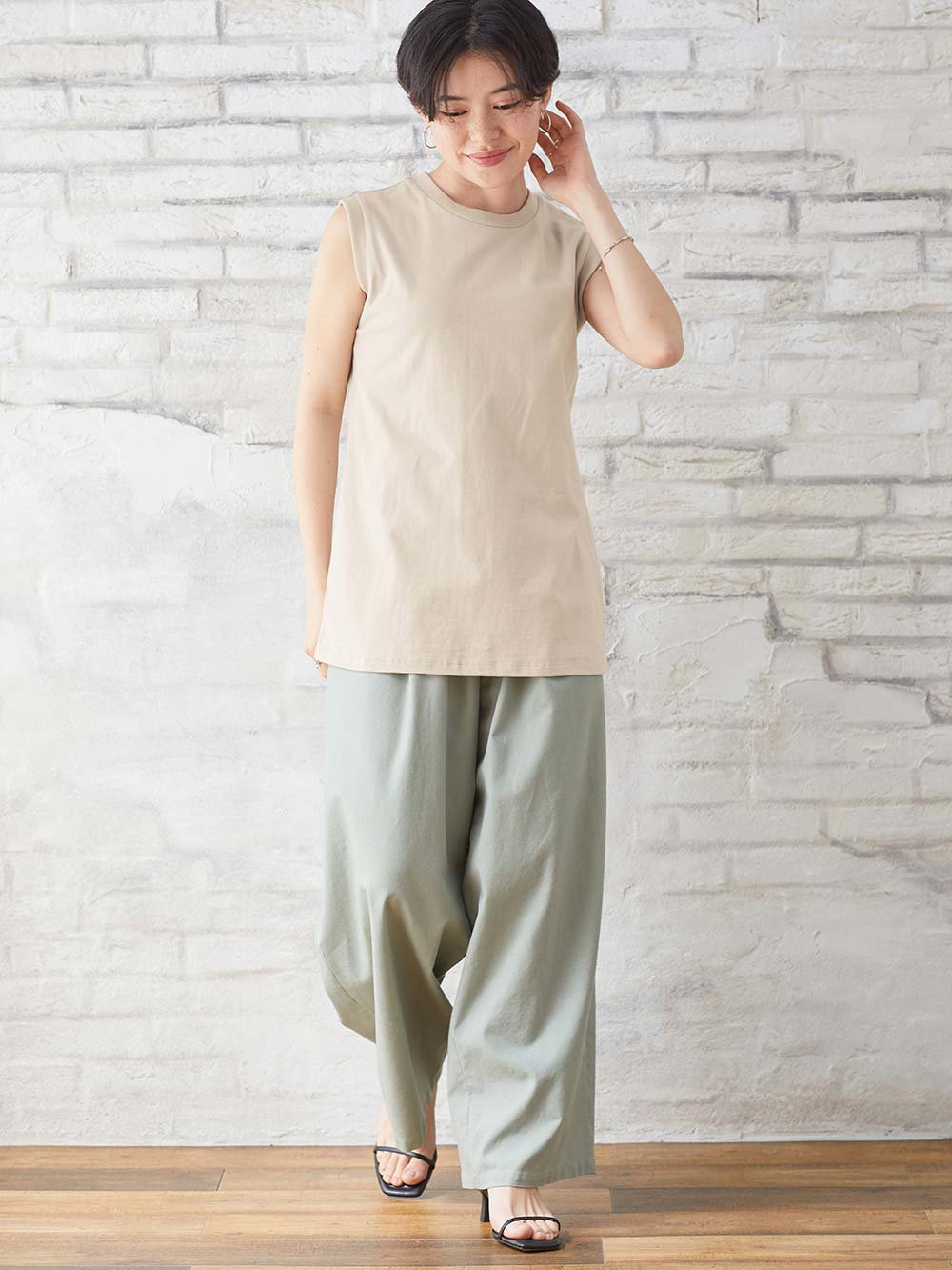 マタニティ トップス|綿混やわらかノースリーブTシャツ　マタニティ・産後授乳服【出産後も長く使える】|グレージュ