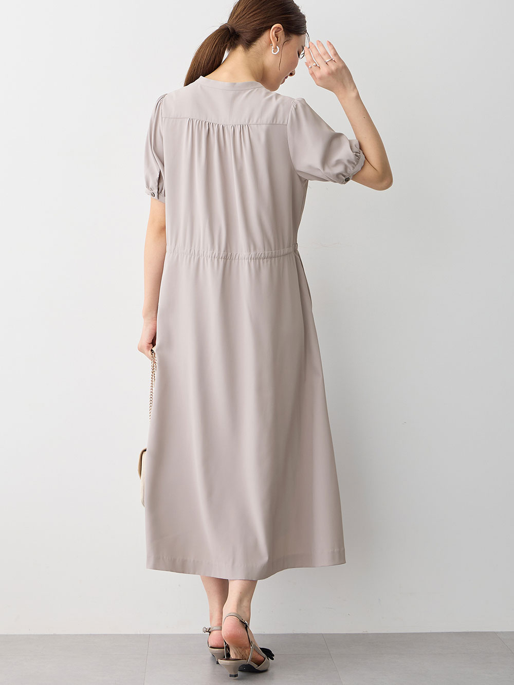 マタニティ ワンピース|半袖ギャザーシャツワンピース　マタニティ・産後授乳服【出産後も長く使える】|ペールグレー