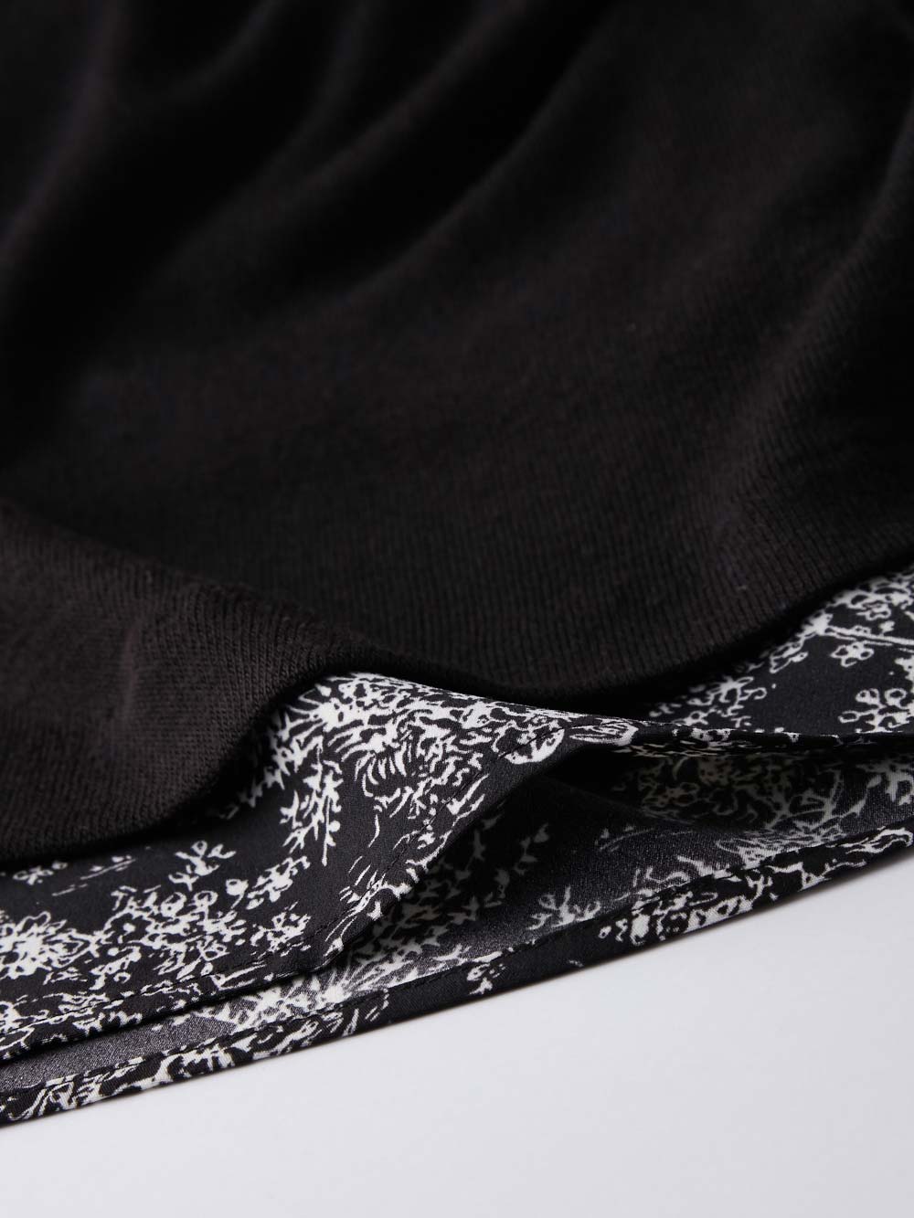 マタニティ ワンピース|ニットソー×花柄ワンピース　マタニティ・産後授乳服【出産後も長く使える】