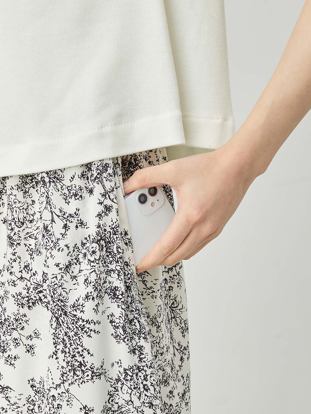 マタニティ ワンピース|ニットソー×花柄ワンピース　マタニティ・産後授乳服【出産後も長く使える】