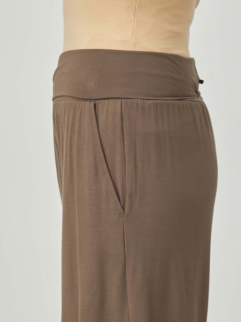 マタニティ パンツ|fairy(フェアリー)涼感らくちんハーフパンツ マタニティ・産後【出産後も長く使える】