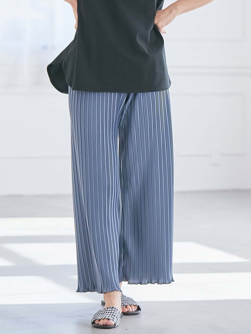 マタニティ パンツ|fairy（フェアリー）らくちんプリーツパンツ　マタニティ・産後【出産後も長く使える】|ブルー