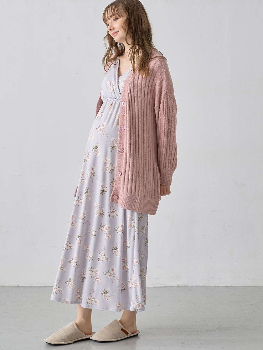 マタニティ パジャマ・ルームウェア|【親子コーデ可】スムースカシュクールパット付ノースリーブネグリジェ　マタニティ・産後授乳服【出産後も長く使える】|サックス×プリント