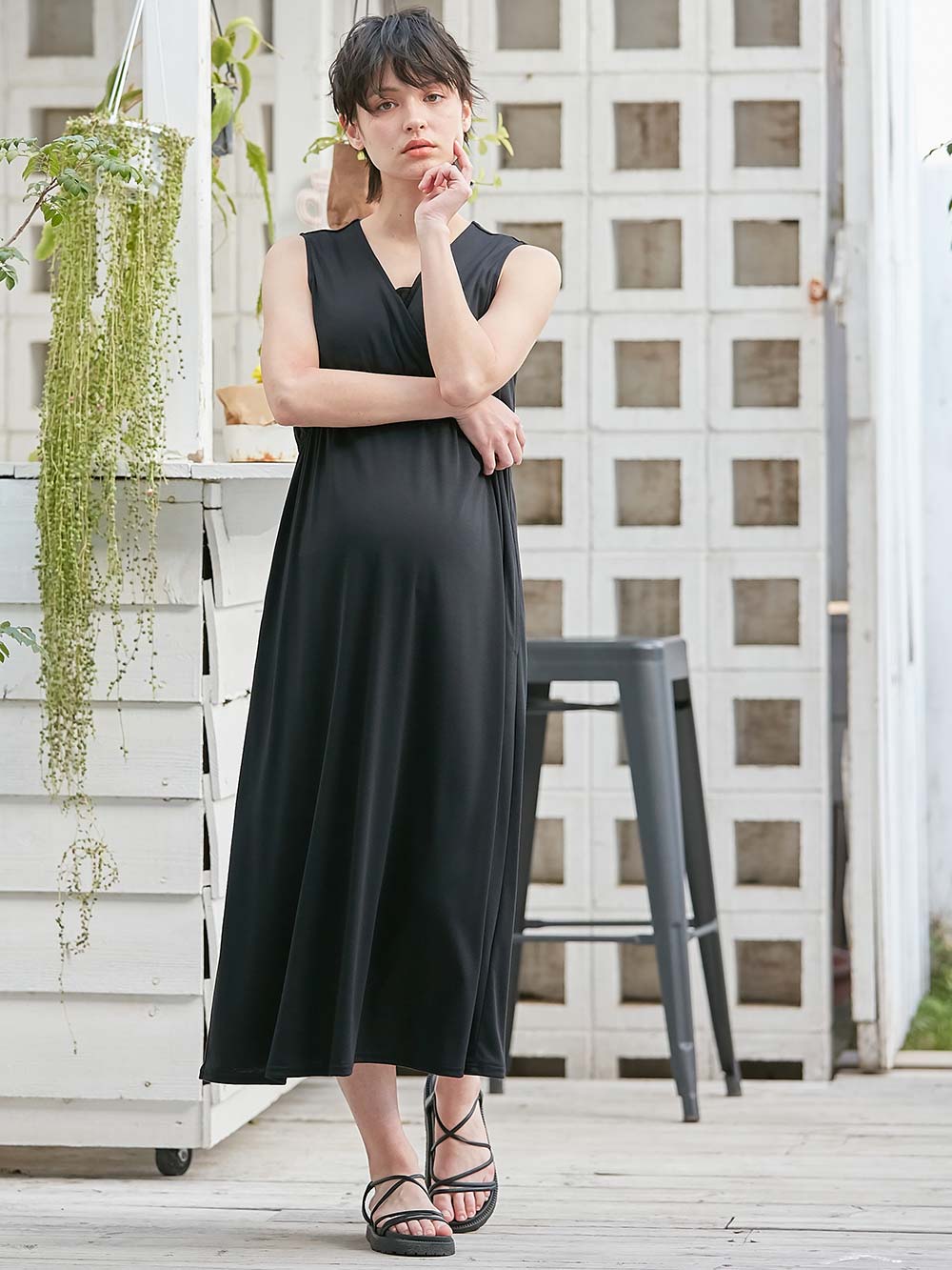 マタニティ パジャマ・ルームウェア|【親子コーデ可】スムースカシュクールパット付ノースリーブネグリジェ　マタニティ・産後授乳服【出産後も長く使える】|ブラック