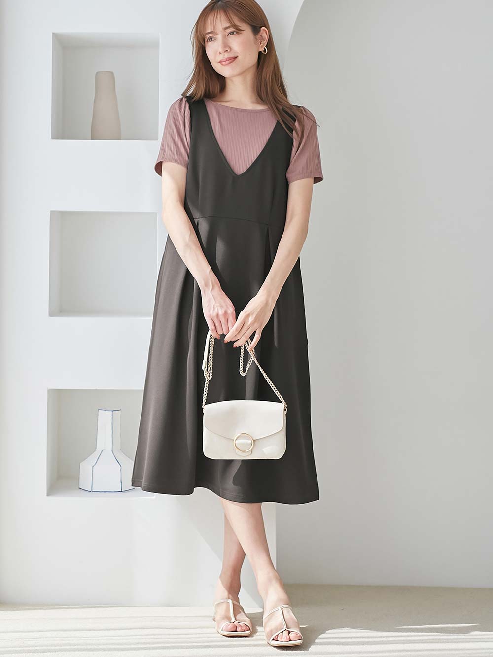 マタニティ ワンピース|強撚スムースジャンパースカート　マタニティ・授乳服【出産後も長く使える】|チャコール