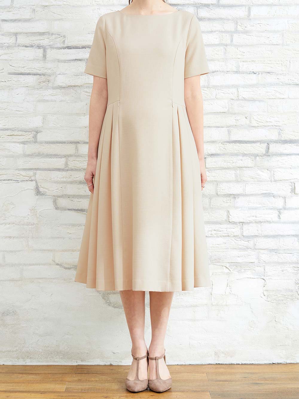 マタニティ ワンピース|半袖タックフレアーワンピース　マタニティ・産後授乳服【出産後も長く使える】