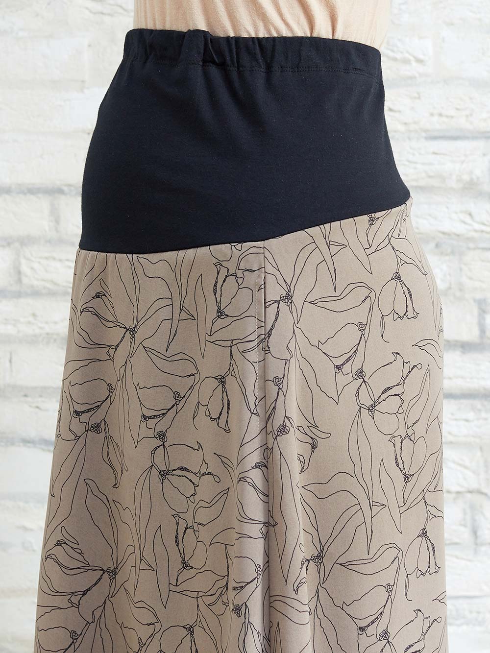 マタニティ スカート|フラワープリントフレアスカート　マタニティ・産後【出産後も長く使える】