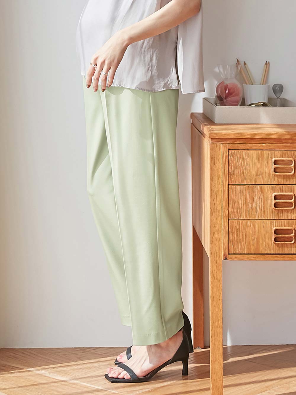 マタニティ パンツ|ストレッチツイルパンツ　マタニティ・産後【出産後も長く使える】|グリーン
