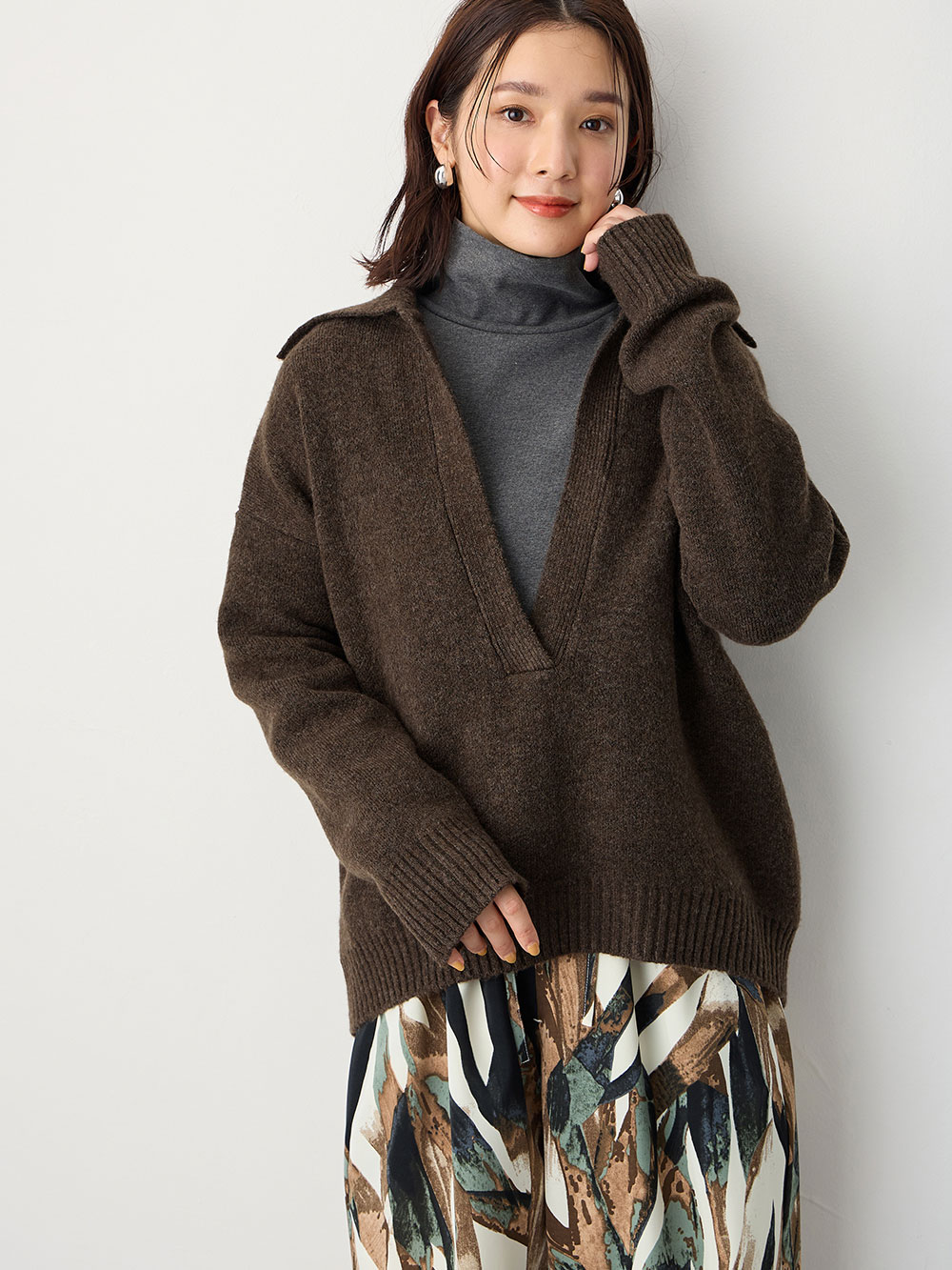 マタニティ トップス|深V ネックニット マタニティ・授乳服 【出産後も長く使える】|ブラウン