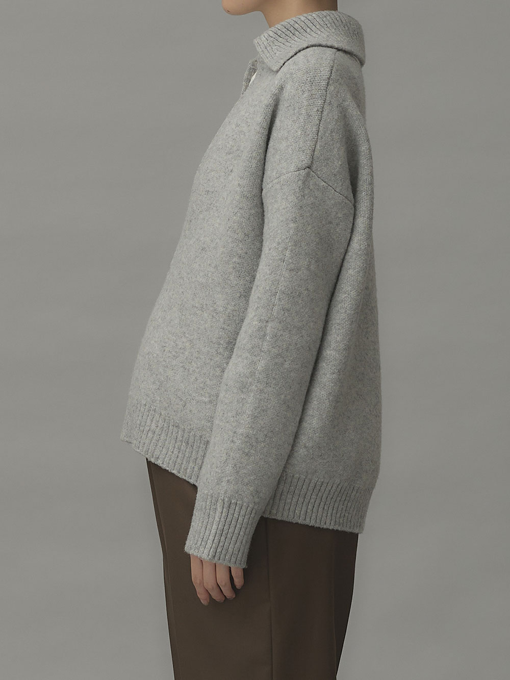 マタニティ トップス|深V ネックニット マタニティ・授乳服 【出産後も長く使える】