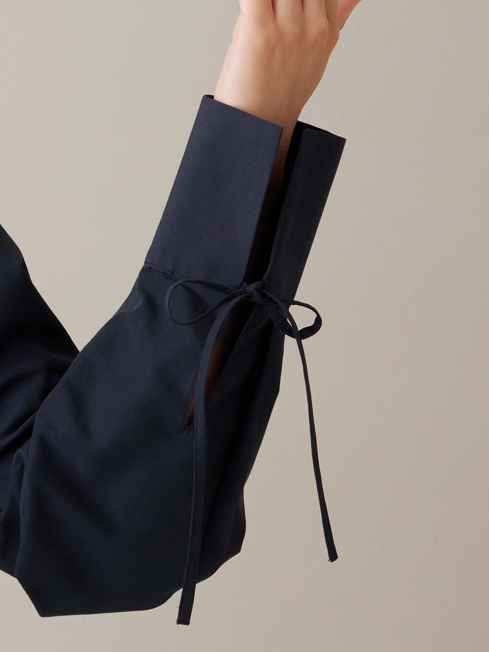 マタニティ トップス|綿混ギャザーハイネックブラウス　マタニティ　授乳服【出産後も長く使える】