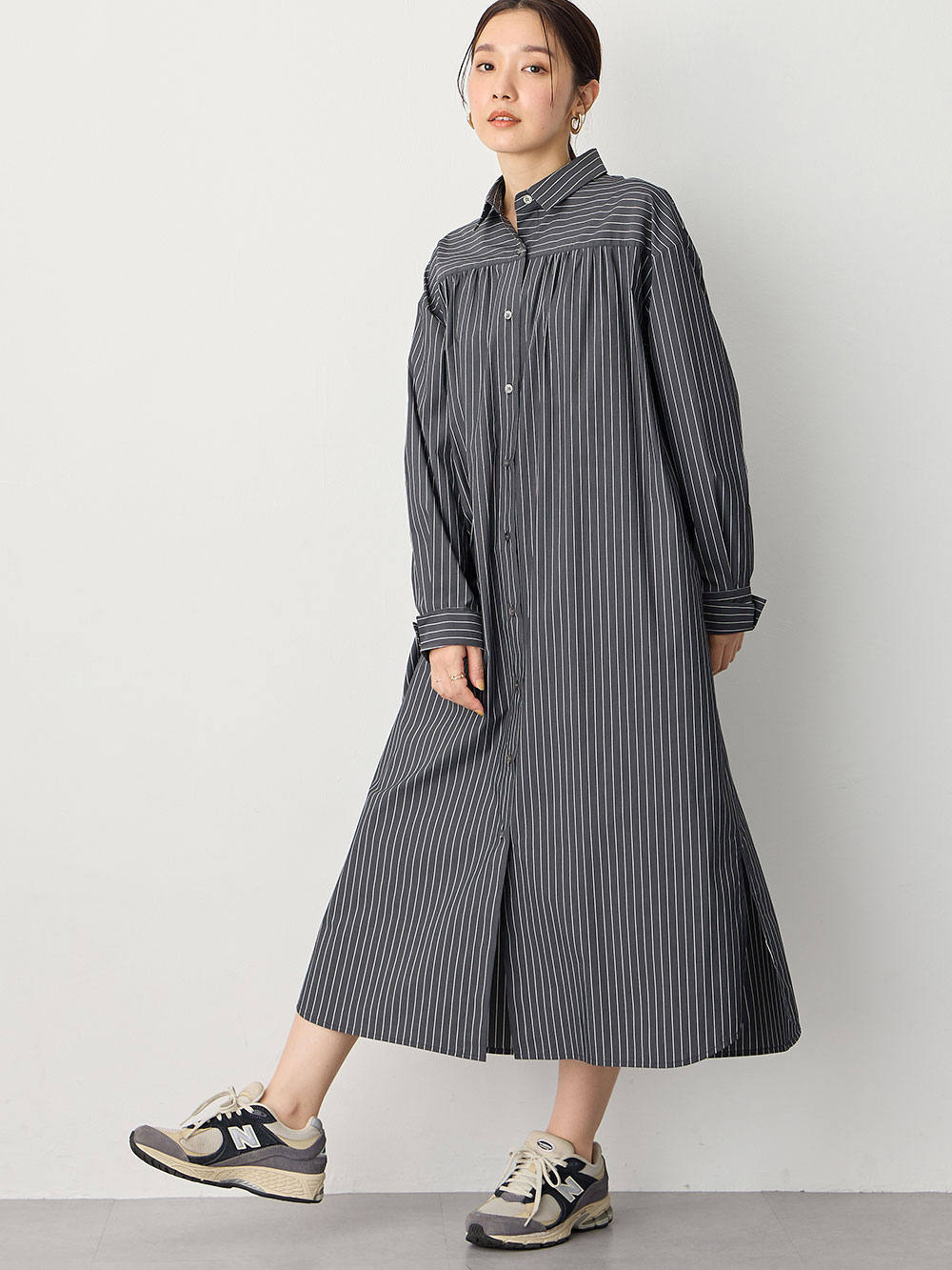 マタニティ ワンピース|【あったか～い。冬支度セール対象】シャツワンピース　マタニティ・授乳服【出産後も長く使える】|ダークグレー×オフ