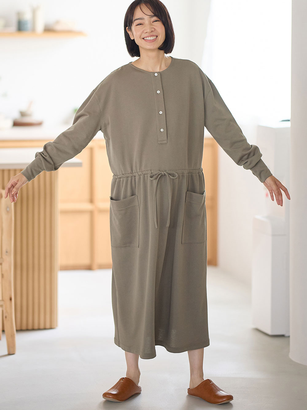 マタニティ パジャマ・ルームウェア|スウェットルームウェアワンピース マタニティ・授乳服【出産後も長く使える】|モカ