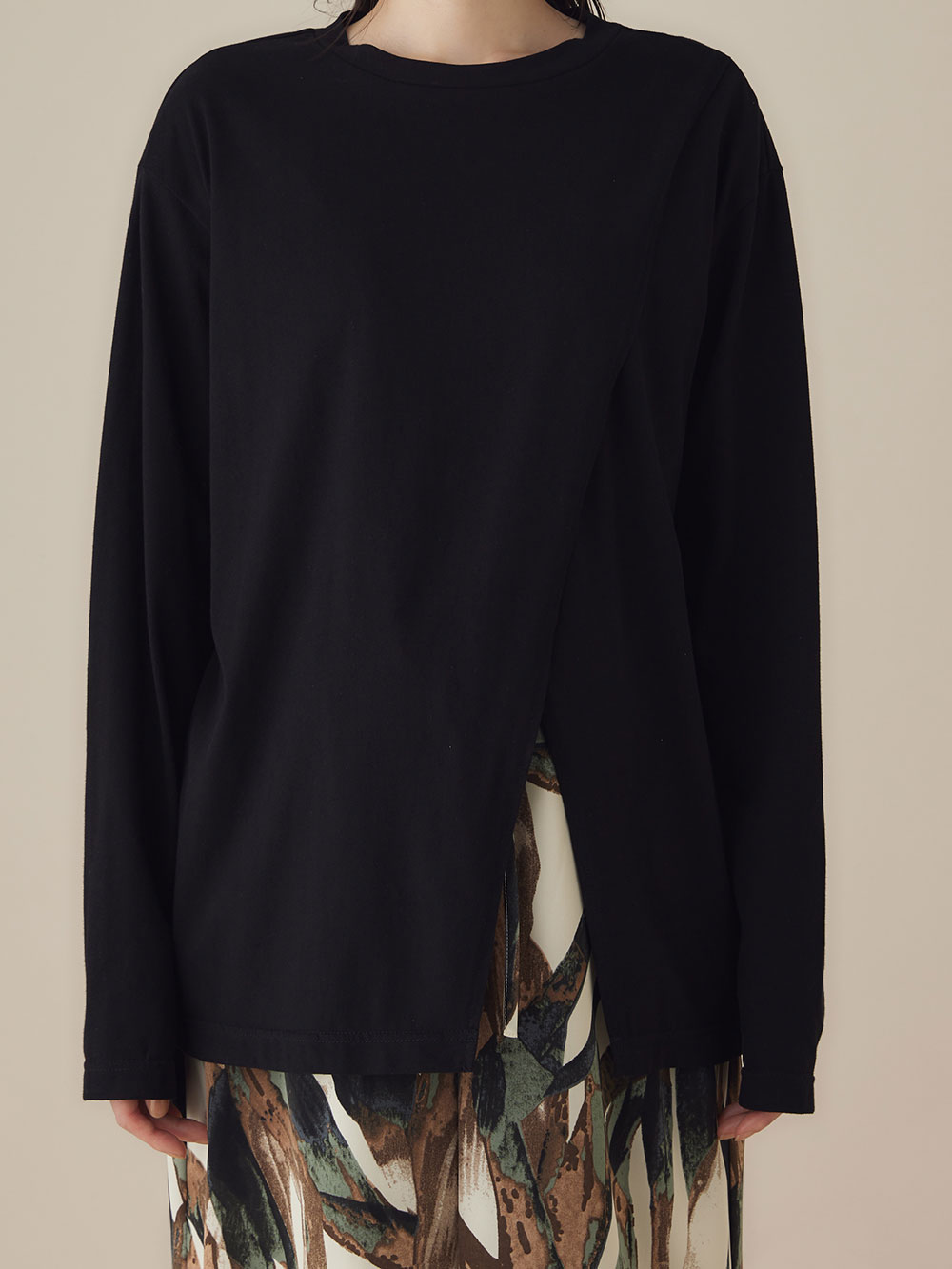 マタニティ トップス|クロススリットカットソー マタニティ・授乳服【出産後も長く使える】