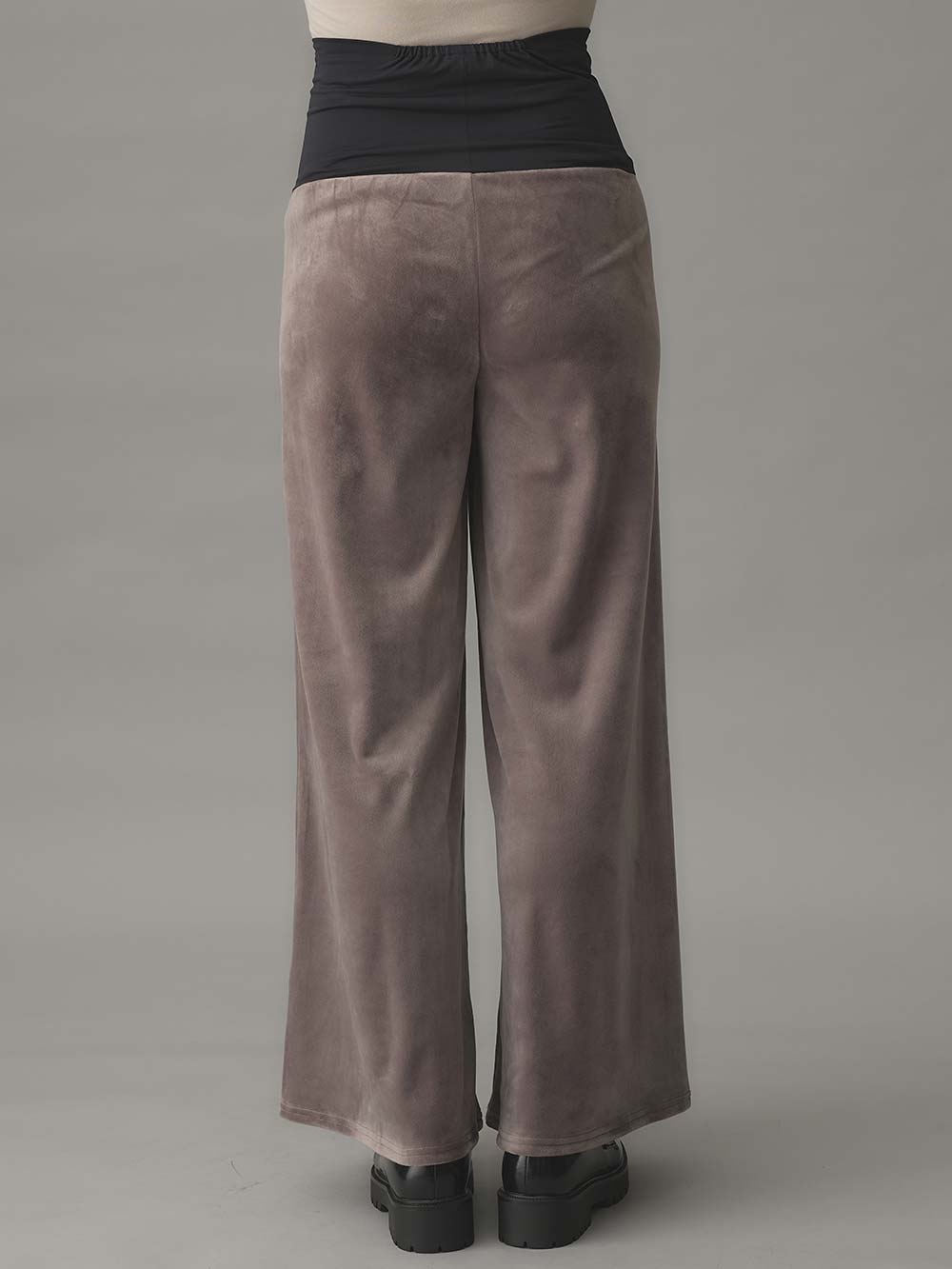 マタニティ パンツ|ストレッチベロアワイドパンツ・ルームウェア  fairy（フェアリー）マタニティ・産後 【出産後も長く使える】