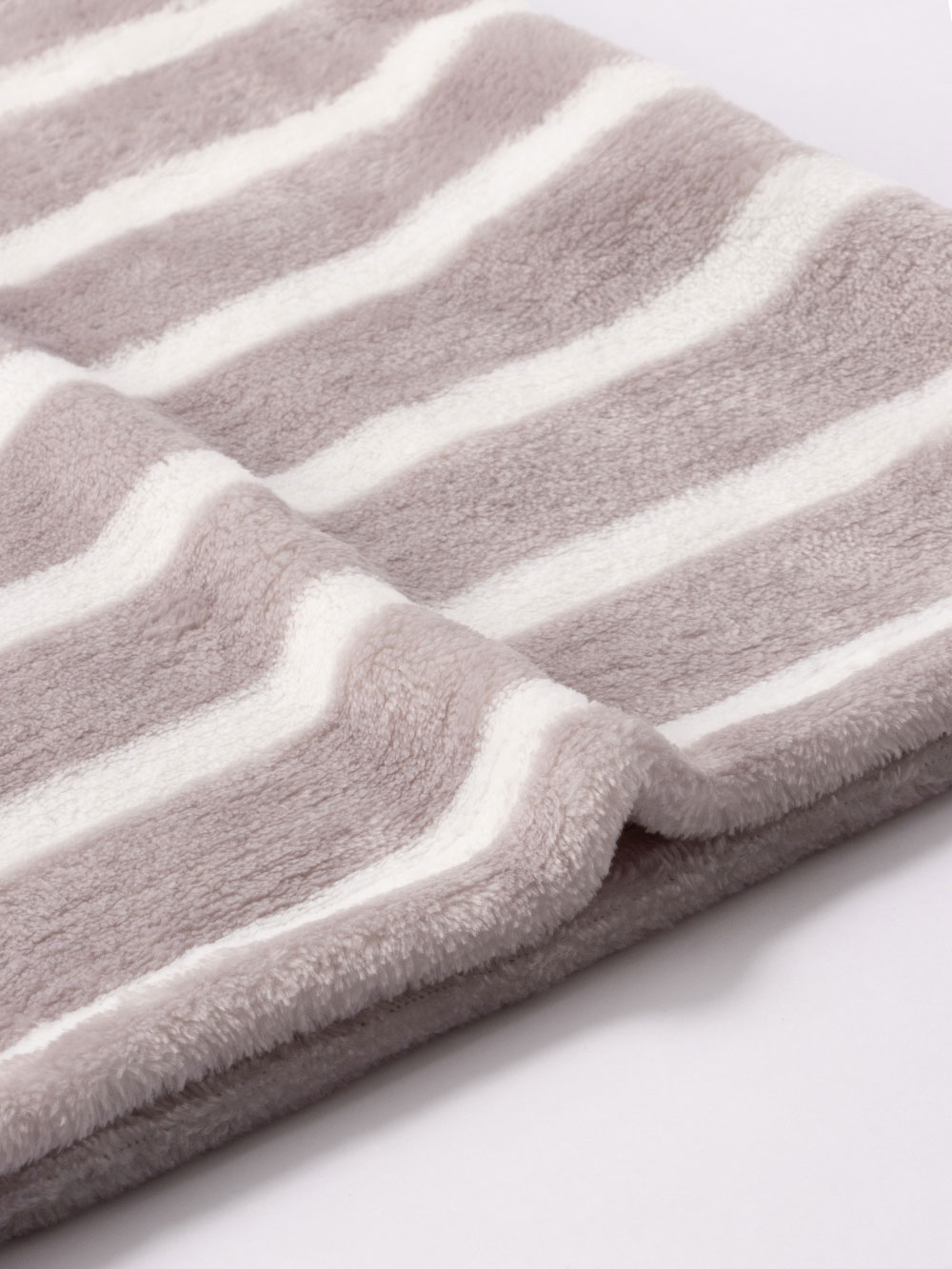 マタニティ パジャマ・ルームウェア|ふんわりあたたかサイドスリットトップス＋裏起毛パンツ fairy（フェアリー） マタニティ・産後 【出産後も長く使える】