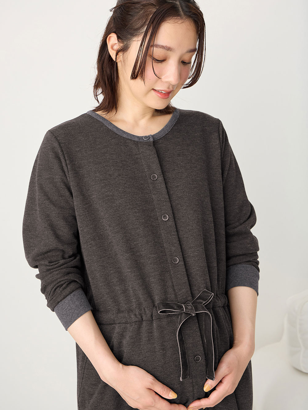 マタニティ パジャマ・ルームウェア|あったか裏シャギーブラウジングワンピース パジャマ  fairy（フェアリー）マタニティ・産後 【出産後も長く使える】|チャコール