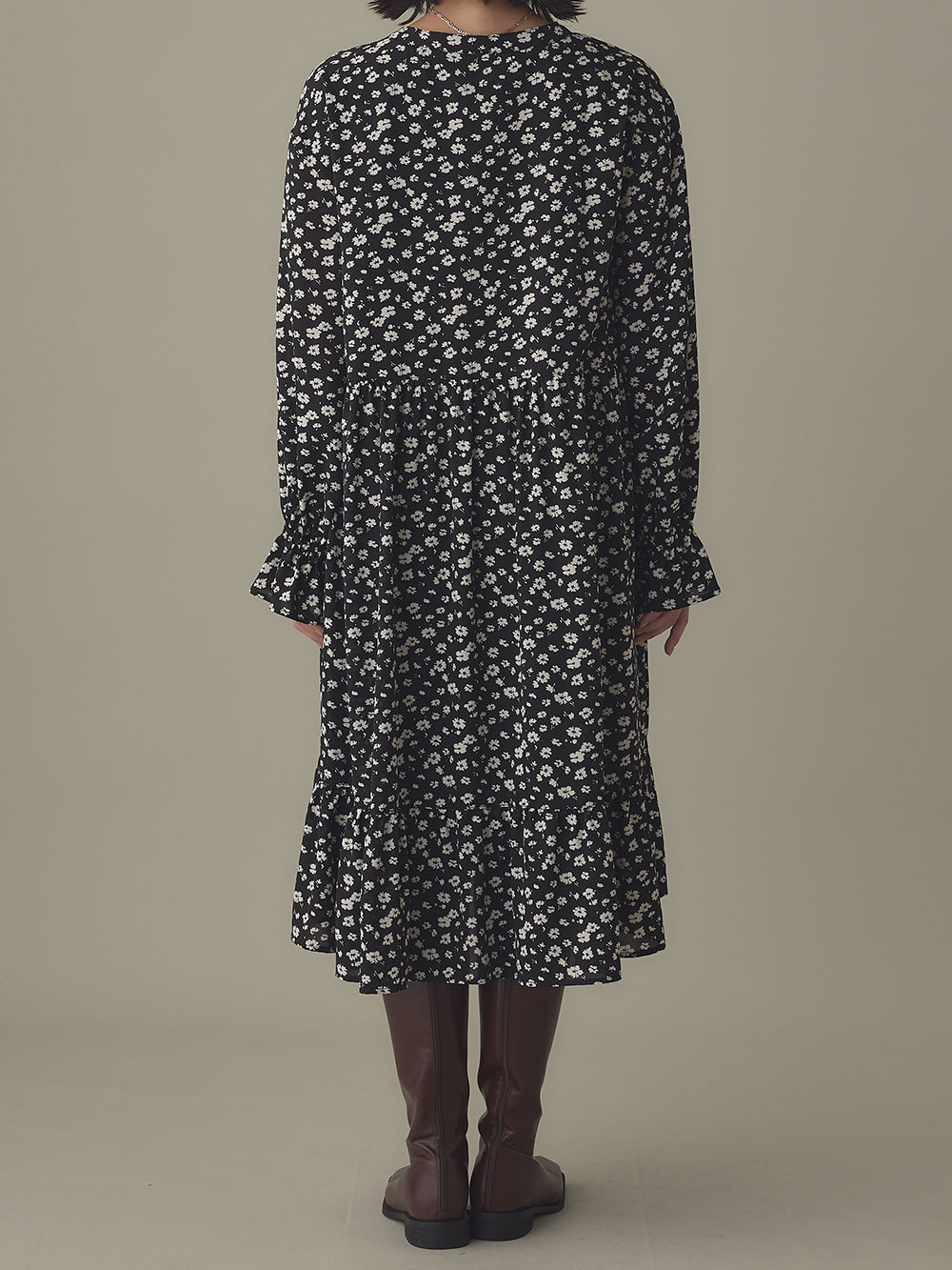 マタニティ ワンピース|裾ティアードワンピース（花柄・無地）　マタニティ・授乳服【出産後も長く使える】