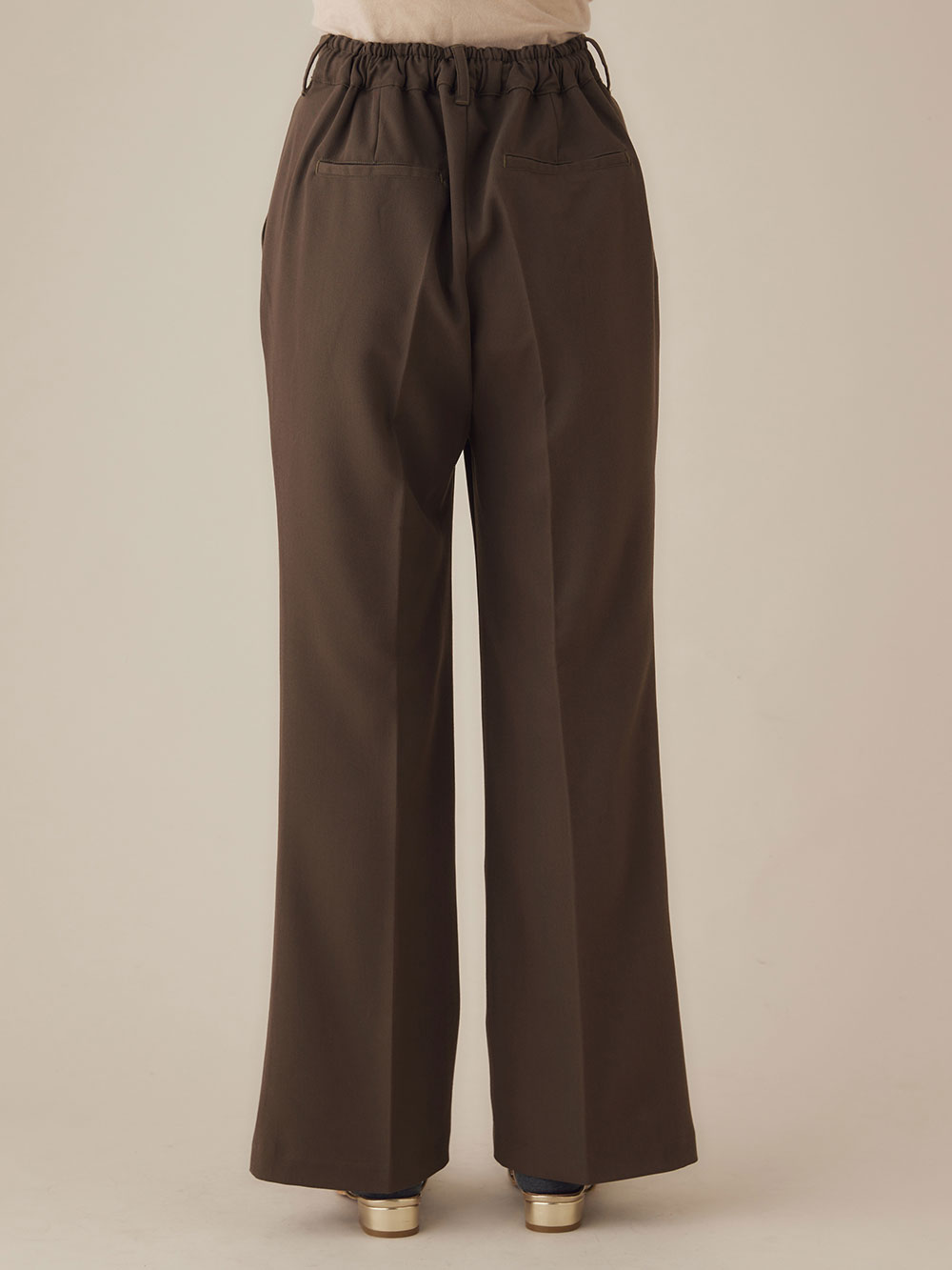 マタニティ パンツ|バックギャザーフレアパンツ マタニティ・産後【出産後も長く使える】